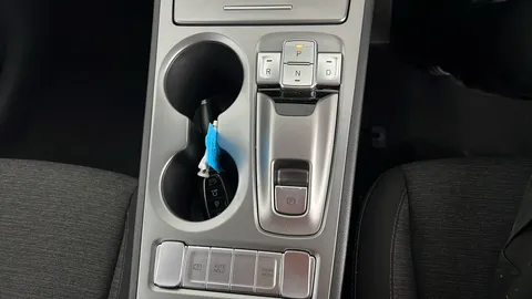 HYUNDAI KONA 100kW SE Connect 39kWh Auto