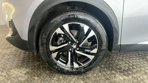 PEUGEOT 2008 100kW GT 50kWh Auto