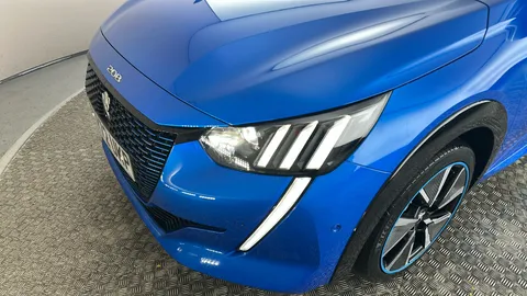 PEUGEOT 208 100kW GT Premium 50kWh Auto