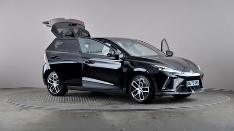 MG MOTOR UK MG4 150kW Trophy EV Long Range 64kWh Auto