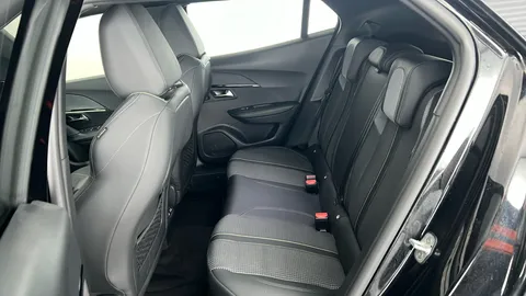 PEUGEOT 2008 100kW GT 50kWh Auto