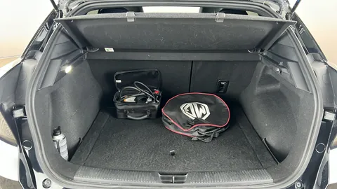 MG MOTOR UK MG4 150kW Trophy EV Long Range 64kWh Auto