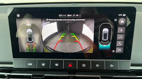 MG MOTOR UK MG4 150kW Trophy EV Long Range 64kWh Auto