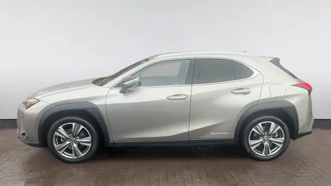 LEXUS UX 300e 150kW 54.3 kWh E-CVT
