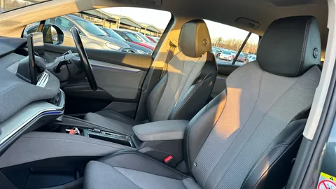 SKODA ENYAQ 132kW 60 ecoSuite 62kWh Auto