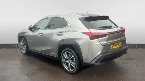 LEXUS UX 300e 150kW 54.3 kWh E-CVT