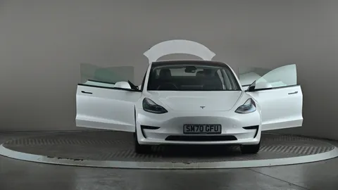 TESLA MODEL 3 Standard Plus Auto
