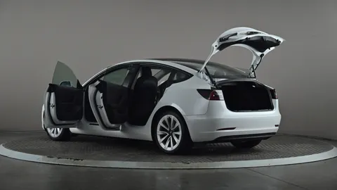 TESLA MODEL 3 Standard Plus Auto