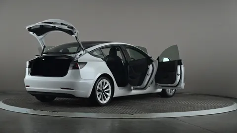 TESLA MODEL 3 Standard Plus Auto