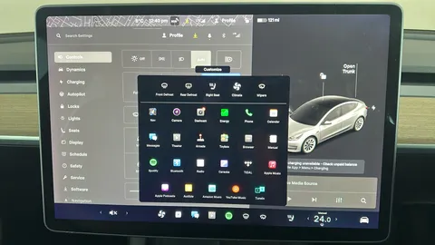 TESLA MODEL 3 Standard Plus Auto
