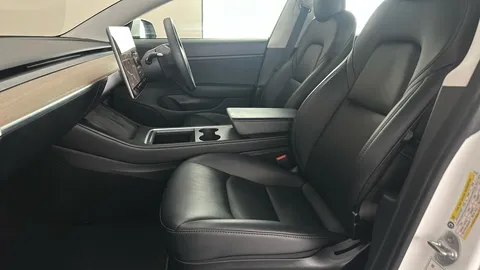 TESLA MODEL 3 Standard Plus Auto