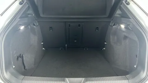 VOLKSWAGEN ID.4 109kW Life Pure 52kWh Auto