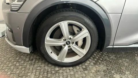 AUDI E-TRON 230kW 50 Quattro 71kWh Technik Auto