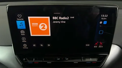 VOLKSWAGEN ID.4 109kW Life Pure 52kWh Auto