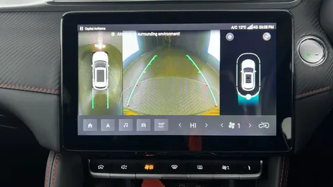 MG MOTOR UK ZS 130kW Trophy Connect EV 51kWh Auto