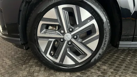 HYUNDAI KONA 150kW Ultimate 64kWh Auto