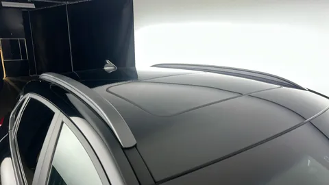 HYUNDAI KONA 150kW Ultimate 64kWh Auto