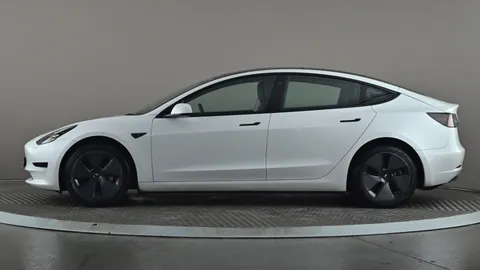 TESLA MODEL 3 Standard Plus Auto