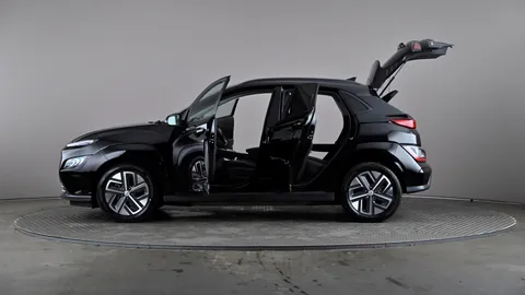 HYUNDAI KONA 150kW Ultimate 64kWh Auto