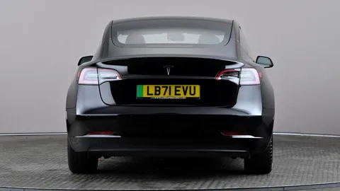 TESLA MODEL 3 Standard Plus Auto