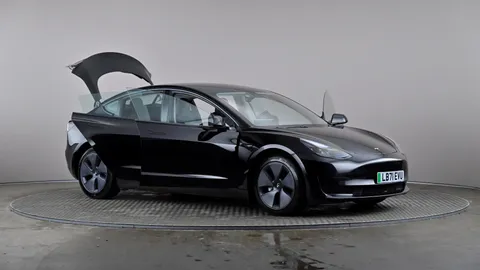 TESLA MODEL 3 Standard Plus Auto