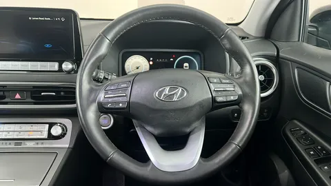 HYUNDAI KONA 150kW Ultimate 64kWh Auto