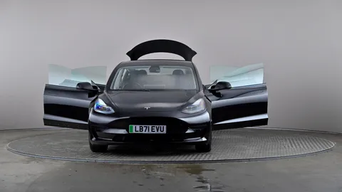 TESLA MODEL 3 Standard Plus Auto
