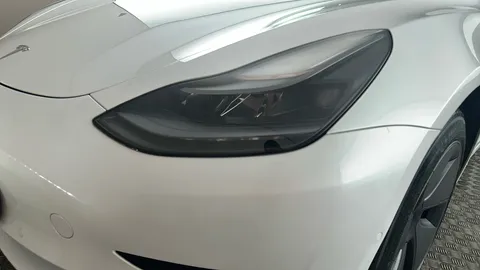 TESLA MODEL 3 Standard Plus Auto
