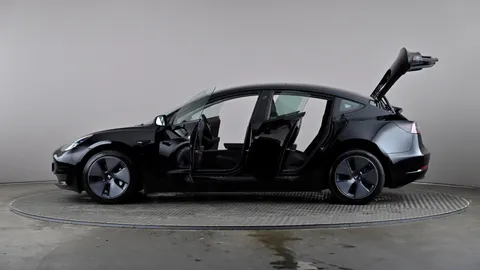 TESLA MODEL 3 Standard Plus Auto