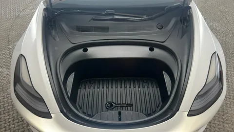 TESLA MODEL 3 Long Range AWD Auto