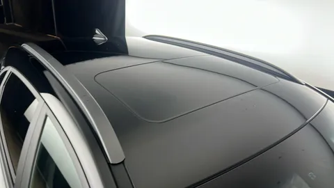 HYUNDAI KONA 150kW Ultimate 64kWh Auto