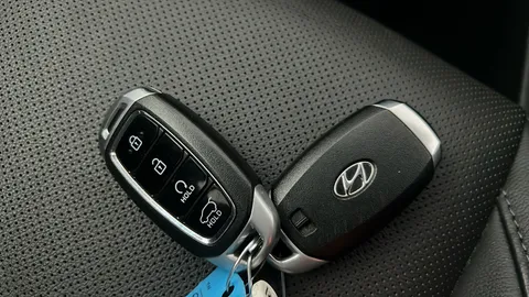 HYUNDAI KONA 150kW Ultimate 64kWh Auto