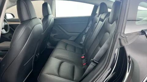 TESLA MODEL 3 Standard Plus Auto