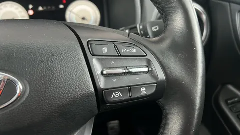 HYUNDAI KONA 150kW Ultimate 64kWh Auto