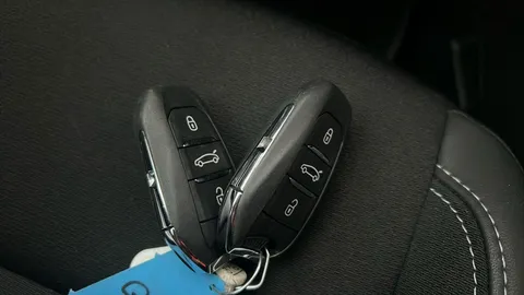 JEEP AVENGER 115kW Summit 54kWh Auto