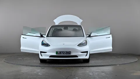 TESLA MODEL 3 RWD Auto