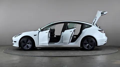 TESLA MODEL 3 RWD Auto