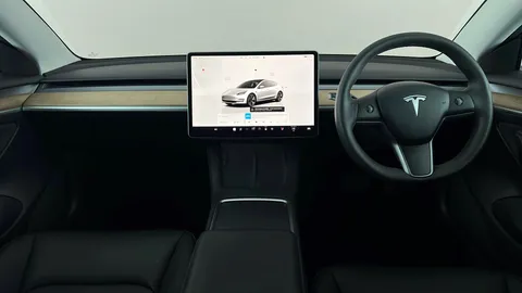 TESLA MODEL 3 RWD Auto