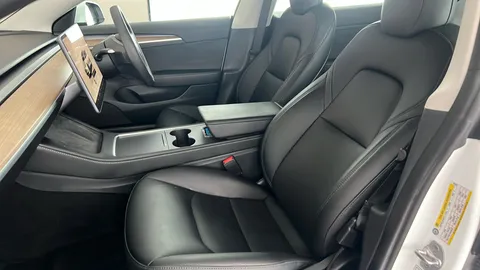 TESLA MODEL 3 RWD Auto