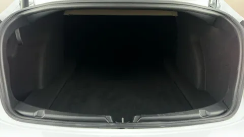 TESLA MODEL 3 RWD Auto