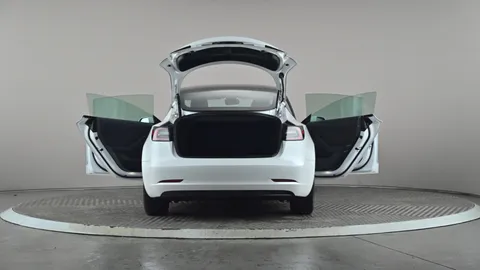 TESLA MODEL 3 RWD Auto