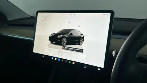 TESLA MODEL 3 RWD Auto