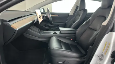 TESLA MODEL 3 RWD Auto