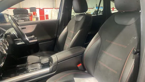 MERCEDES-BENZ EQA EQA 250 140kW AMG Line 66.5kWh Auto