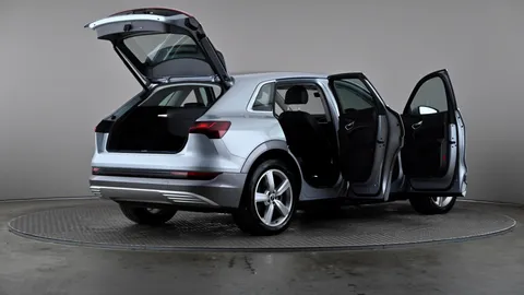 AUDI E-TRON 300kW 55 Quattro 95kWh Technik Auto