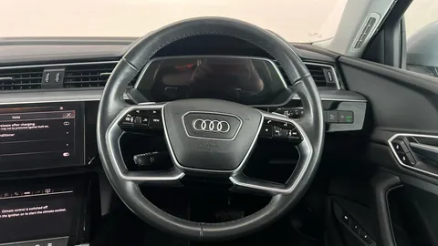 AUDI E-TRON 300kW 55 Quattro 95kWh Technik Auto