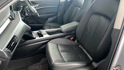 AUDI E-TRON 300kW 55 Quattro 95kWh Technik Auto