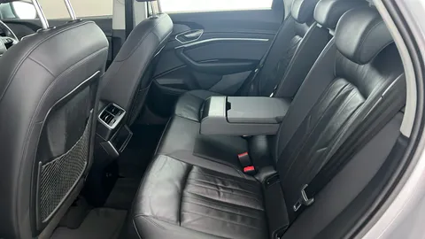 AUDI E-TRON 300kW 55 Quattro 95kWh Technik Auto