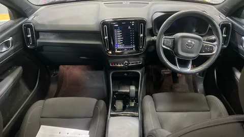 VOLVO C40 170kW Recharge Core 69kWh Auto