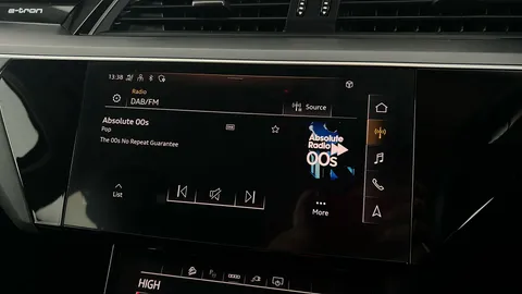 AUDI E-TRON 300kW 55 Quattro 95kWh Technik Auto